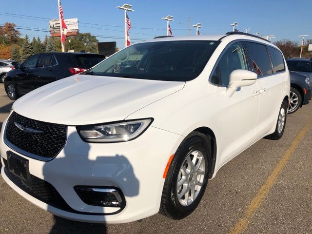 2022 Chrysler Pacifica Touring-L