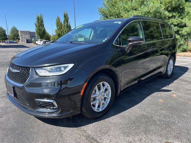 2022 Chrysler Pacifica Touring-L