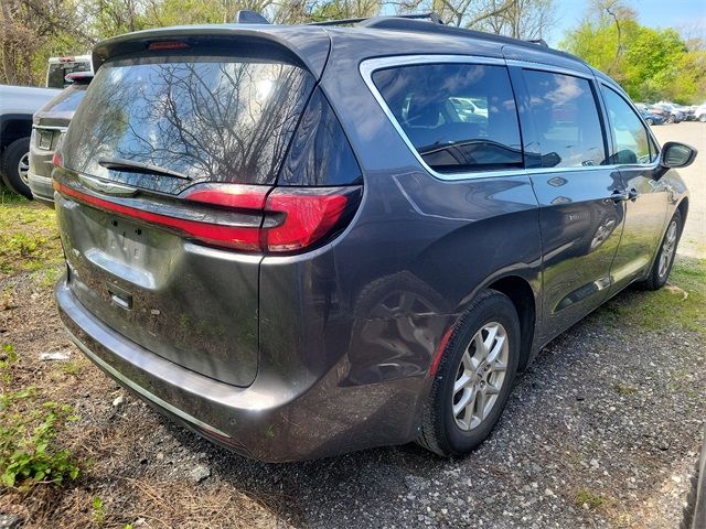 2022 Chrysler Pacifica Touring-L