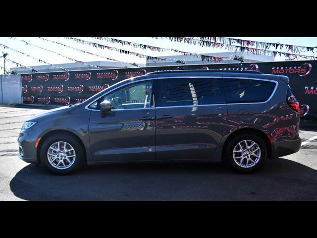 2022 Chrysler Pacifica Touring-L