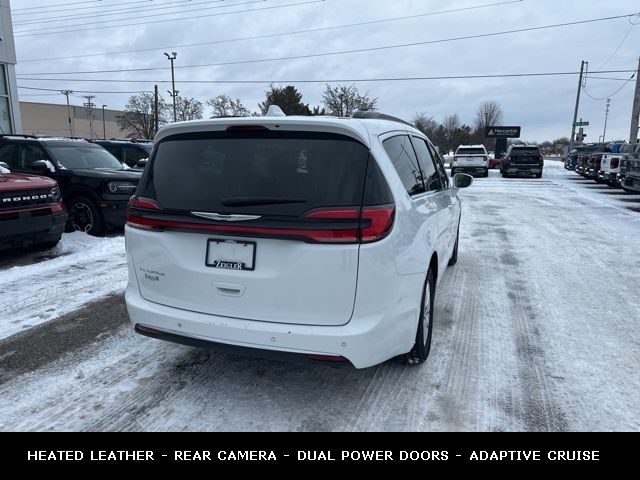 2022 Chrysler Pacifica Touring-L