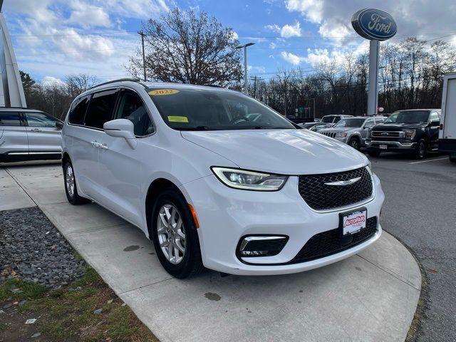 2022 Chrysler Pacifica Touring-L