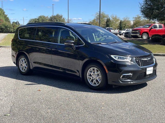 2022 Chrysler Pacifica Touring-L