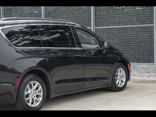 2022 Chrysler Pacifica Touring-L