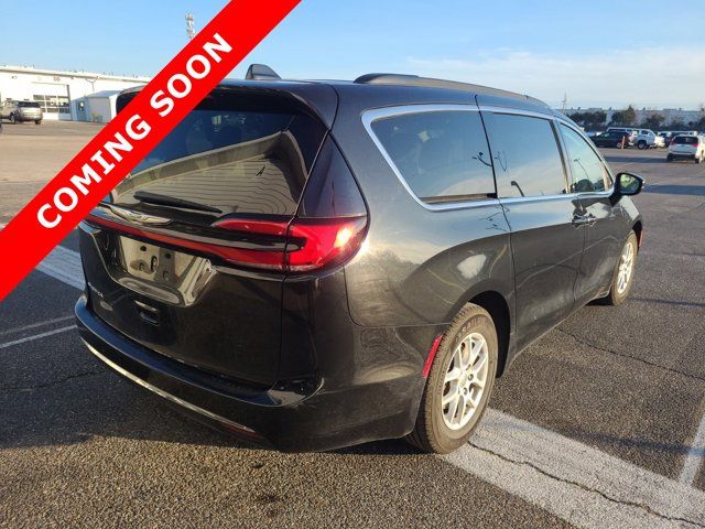 2022 Chrysler Pacifica Touring-L