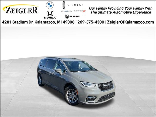 2022 Chrysler Pacifica Touring-L