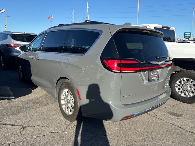 2022 Chrysler Pacifica Touring-L