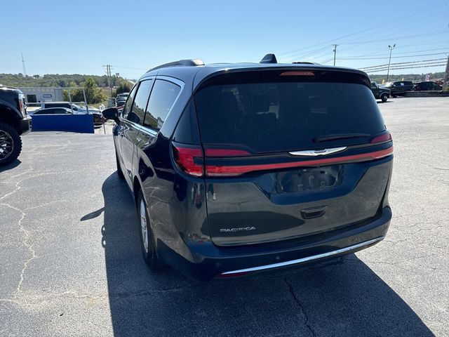 2022 Chrysler Pacifica Touring-L