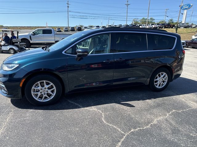 2022 Chrysler Pacifica Touring-L