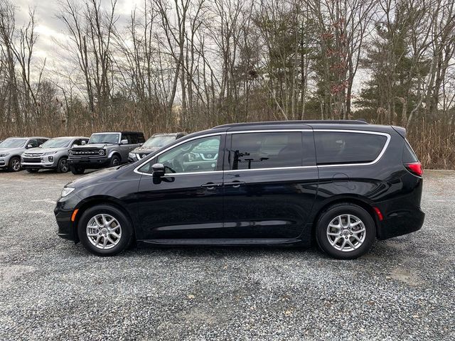 2022 Chrysler Pacifica Touring-L