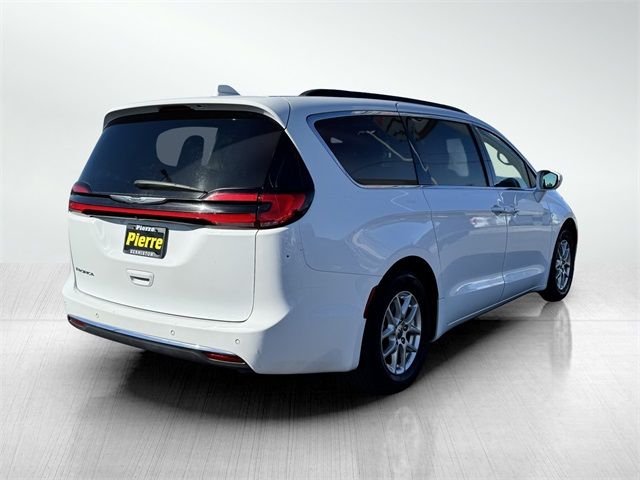 2022 Chrysler Pacifica Touring-L