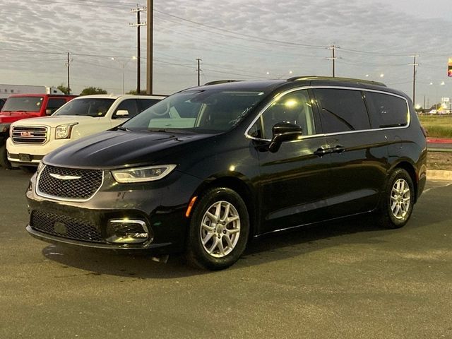 2022 Chrysler Pacifica Touring-L