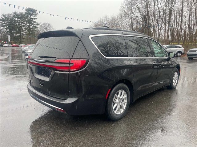 2022 Chrysler Pacifica Touring-L