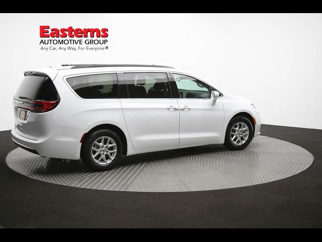 2022 Chrysler Pacifica Touring-L