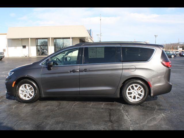 2022 Chrysler Pacifica Touring-L