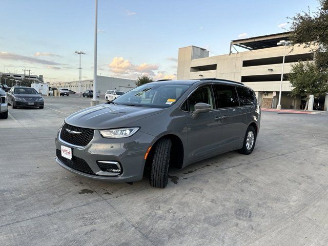 2022 Chrysler Pacifica Touring-L