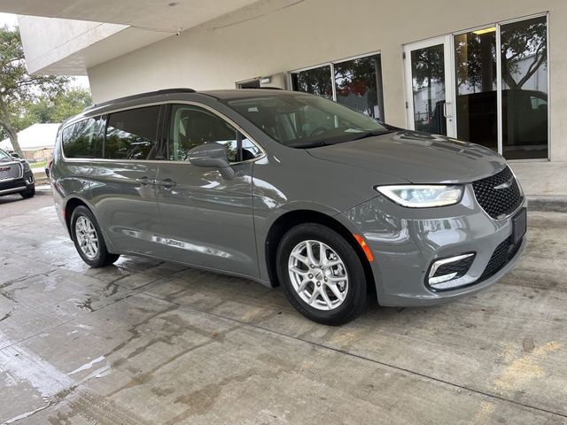 2022 Chrysler Pacifica Touring-L