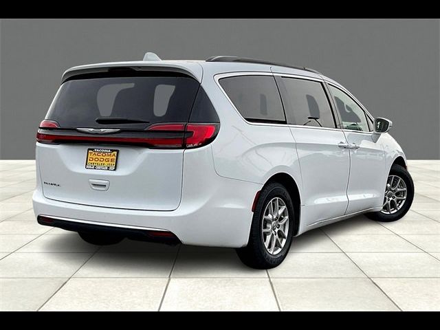 2022 Chrysler Pacifica Touring-L