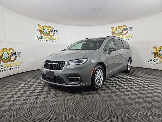 2022 Chrysler Pacifica Touring-L