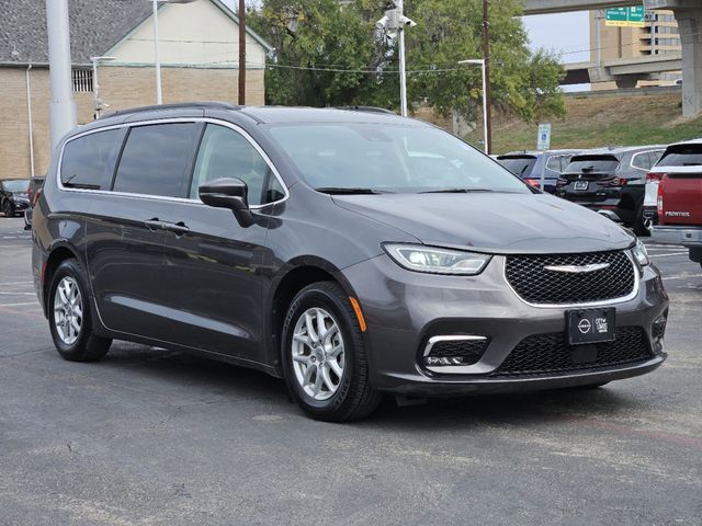 2022 Chrysler Pacifica Touring-L