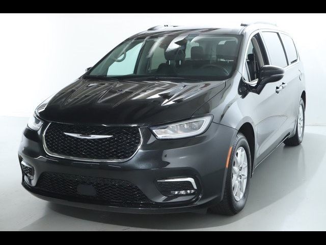 2022 Chrysler Pacifica Touring-L