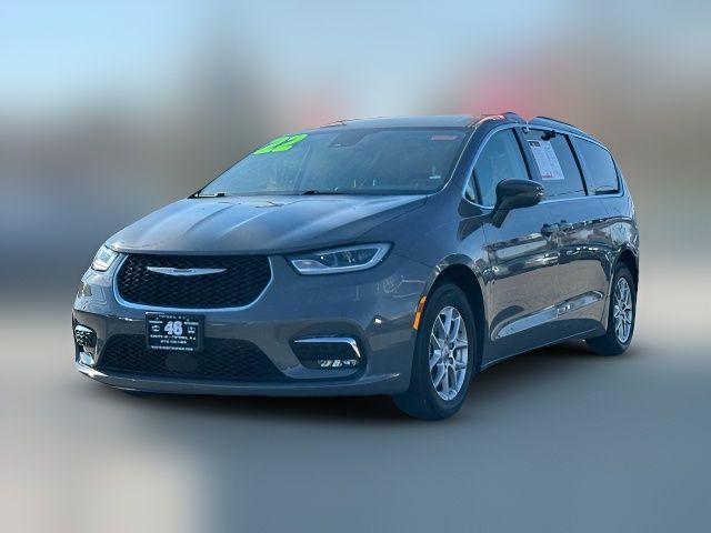 2022 Chrysler Pacifica Touring-L