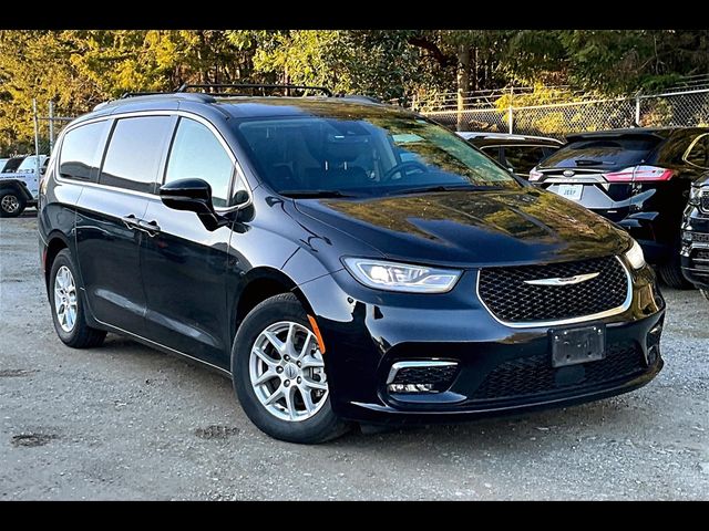 2022 Chrysler Pacifica Touring-L