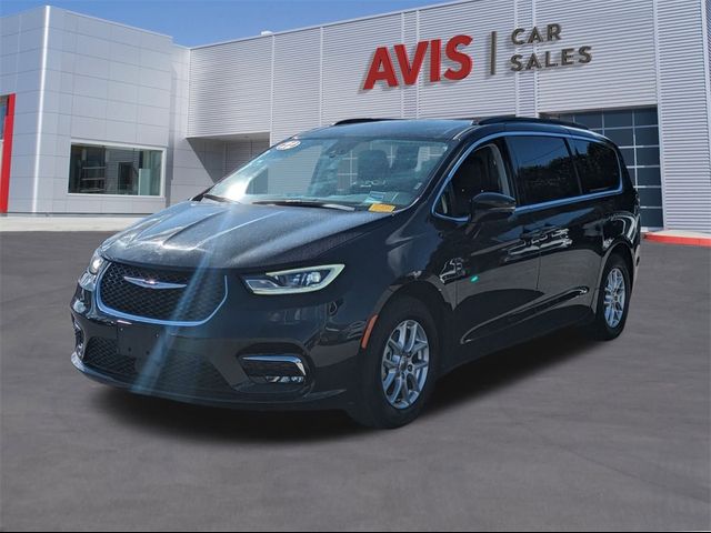 2022 Chrysler Pacifica Touring-L