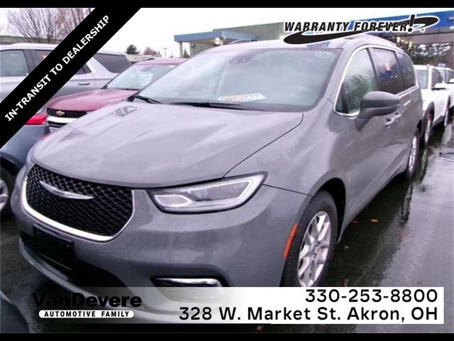 2022 Chrysler Pacifica Touring-L