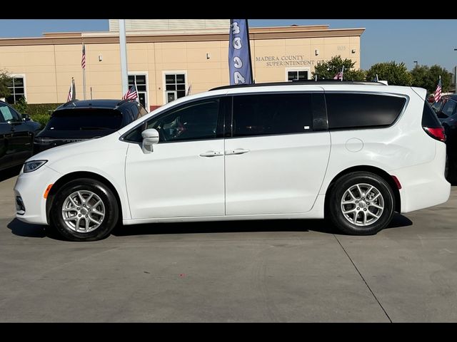 2022 Chrysler Pacifica Touring-L