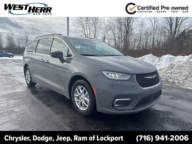 2022 Chrysler Pacifica Touring-L