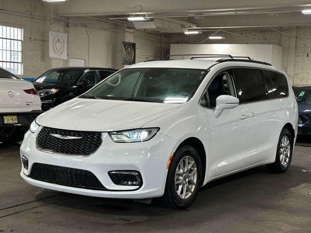 2022 Chrysler Pacifica Touring-L