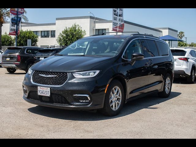 2022 Chrysler Pacifica Touring-L