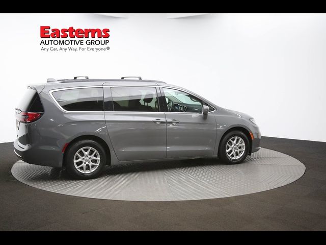 2022 Chrysler Pacifica Touring-L