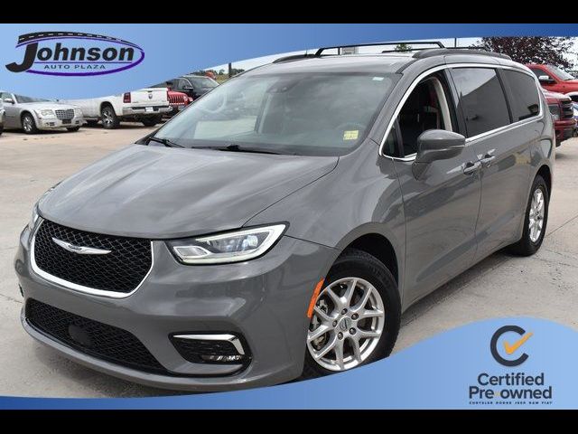 2022 Chrysler Pacifica Touring-L