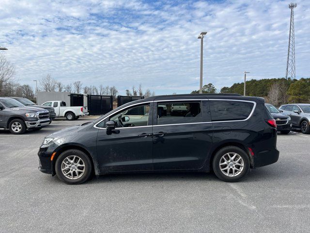 2022 Chrysler Pacifica Touring-L