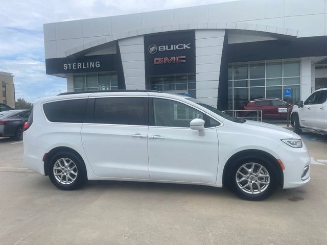 2022 Chrysler Pacifica Touring-L