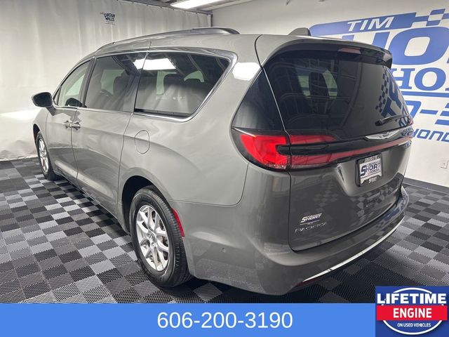 2022 Chrysler Pacifica Touring-L