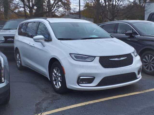 2022 Chrysler Pacifica Touring-L