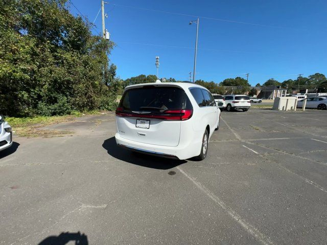 2022 Chrysler Pacifica Touring-L