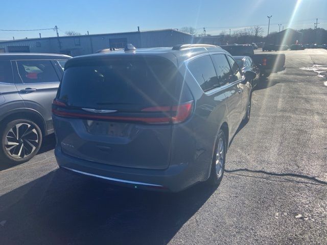 2022 Chrysler Pacifica Touring-L