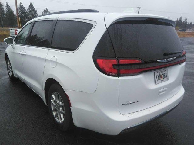 2022 Chrysler Pacifica Touring-L