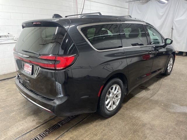 2022 Chrysler Pacifica Touring-L