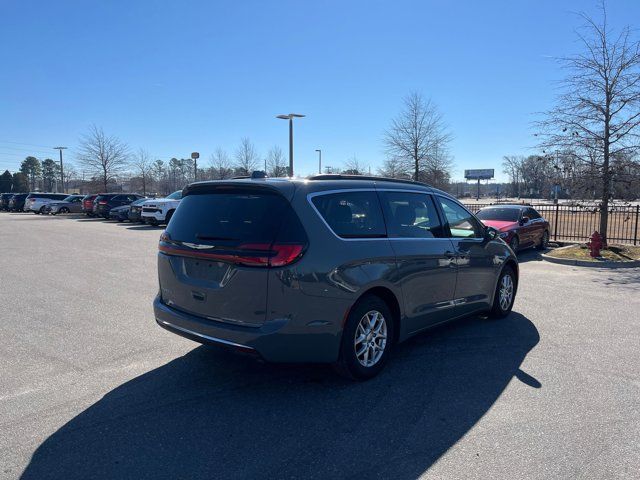 2022 Chrysler Pacifica Touring-L