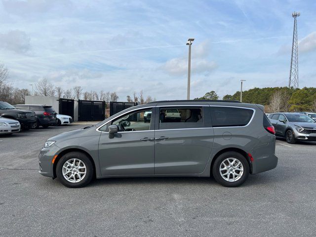 2022 Chrysler Pacifica Touring-L