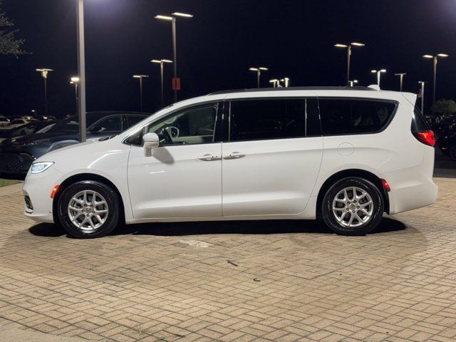 2022 Chrysler Pacifica Touring-L