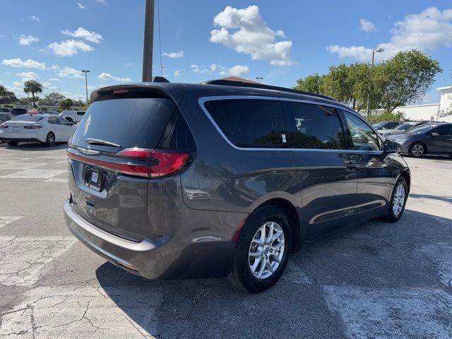 2022 Chrysler Pacifica Touring-L