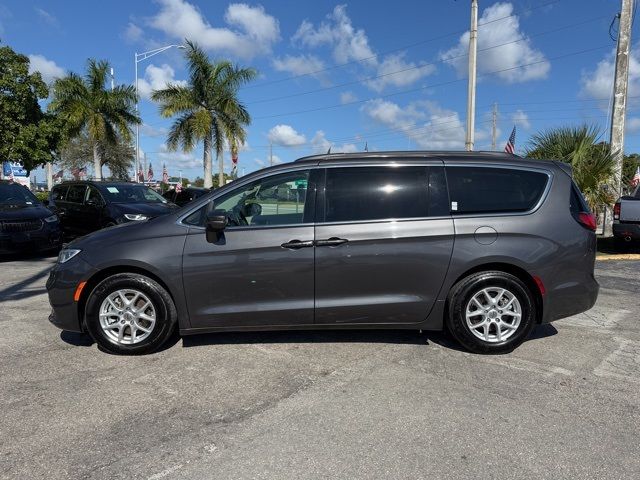 2022 Chrysler Pacifica Touring-L