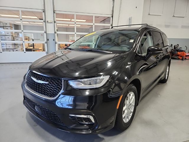 2022 Chrysler Pacifica Touring-L