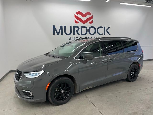 2022 Chrysler Pacifica Touring-L